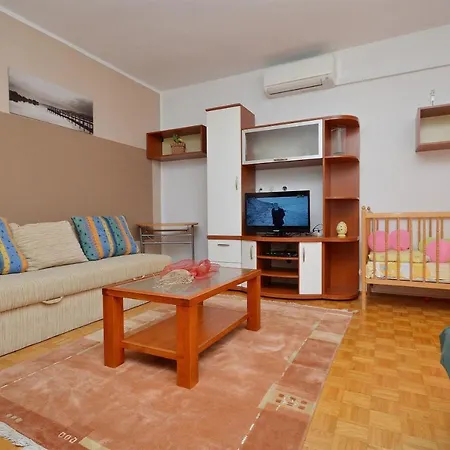 And Ivica Apartamento Vodice