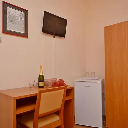 And Ivica Apartamento *