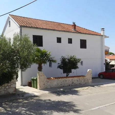 And Ivica Apartment Vodice