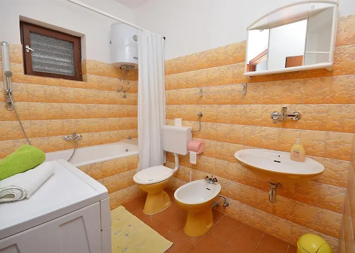 And Ivica Appartement Vodice