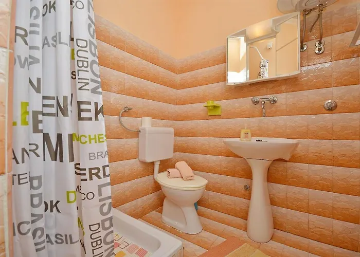 Appartement And Ivica *